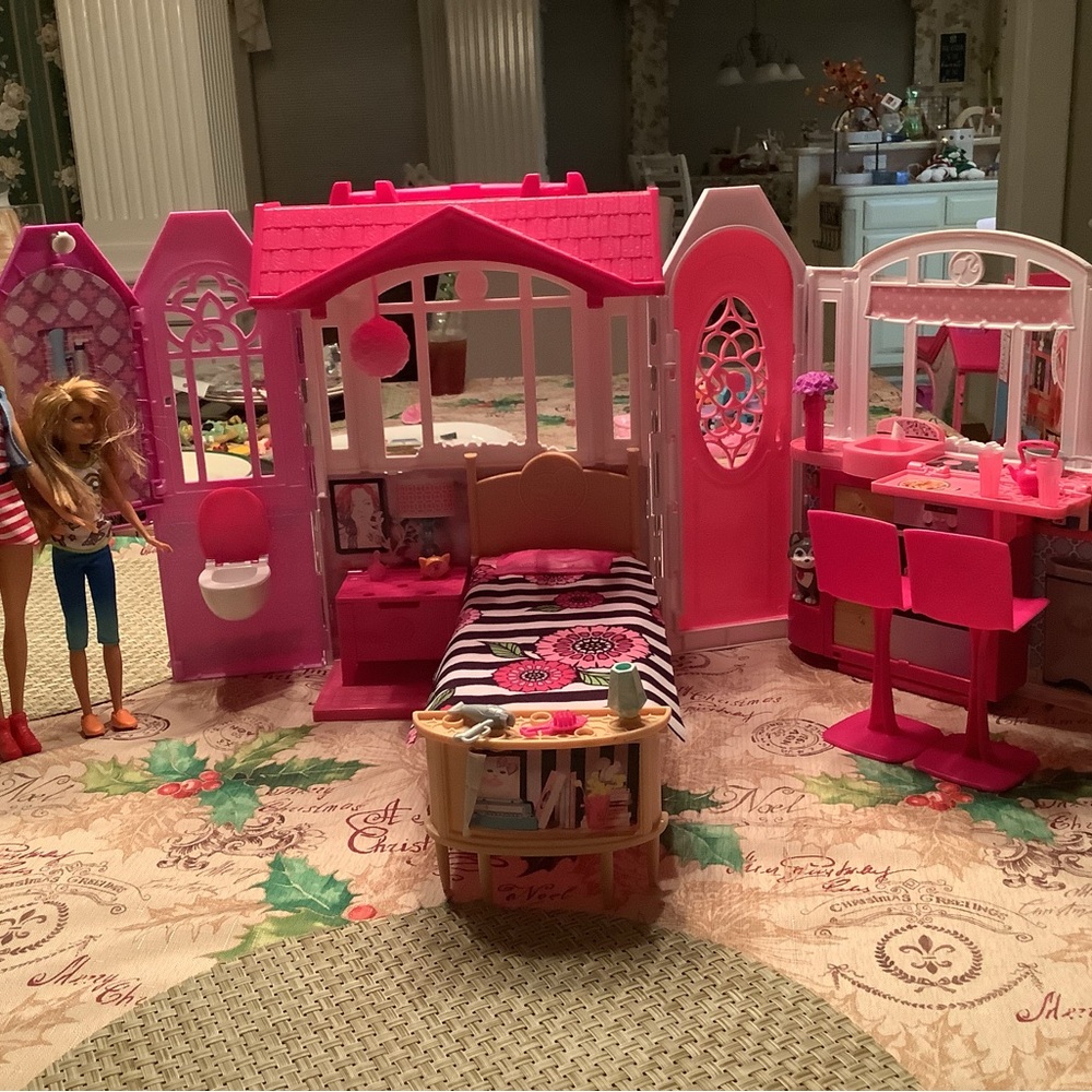Barbie Pink & White Fold-Out Dollhouse Playset with Furniture